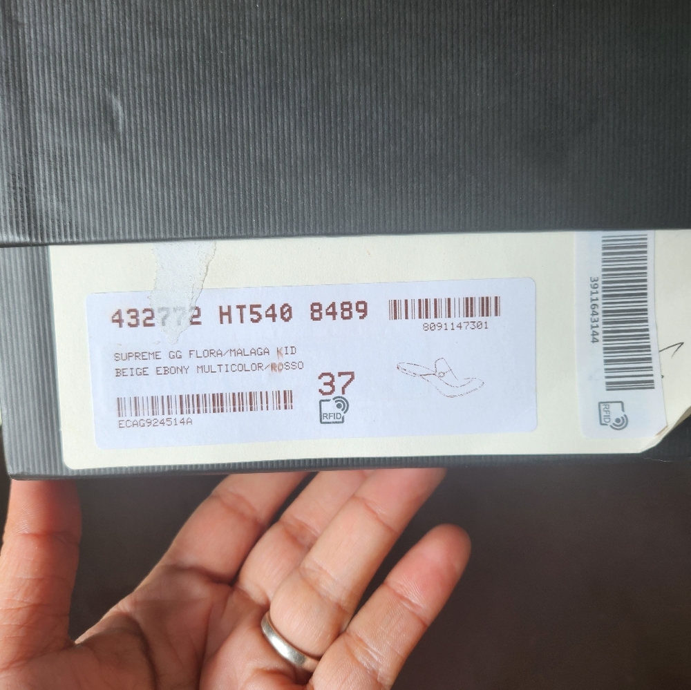 ***sols***Mule gucci slides floral  authentic used 1 time